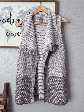 Size 1/small chicos knit vest drapey
